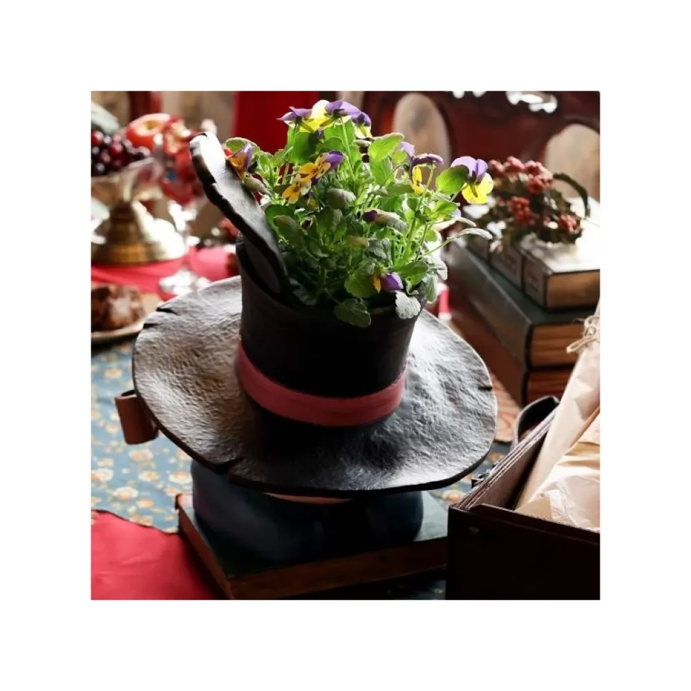 Fashion Planter Epouvantail - Le Chateau Ambulant Statues